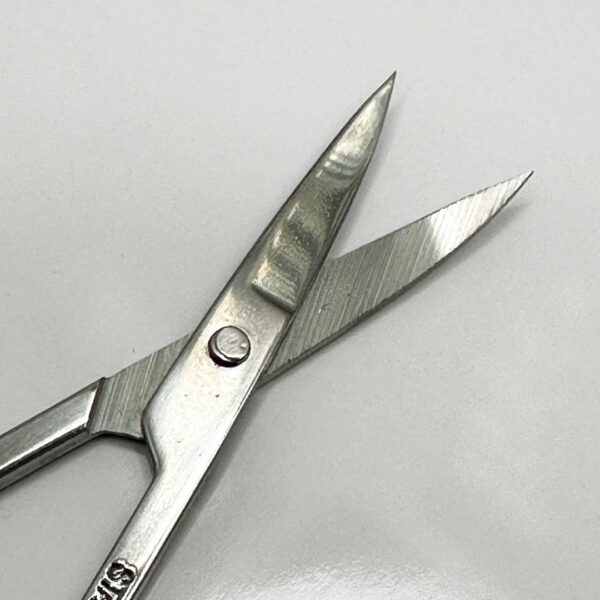 Eyebrow Scissor Curved - Image 2