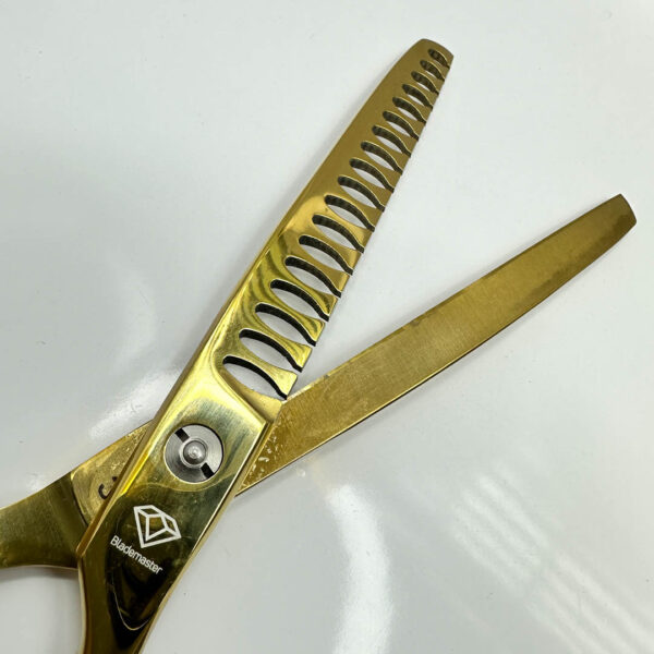 Chunker Scissor Gold Curved 7" - Image 5