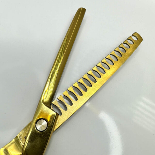 Chunker Scissor Gold Curved 7" - Image 2